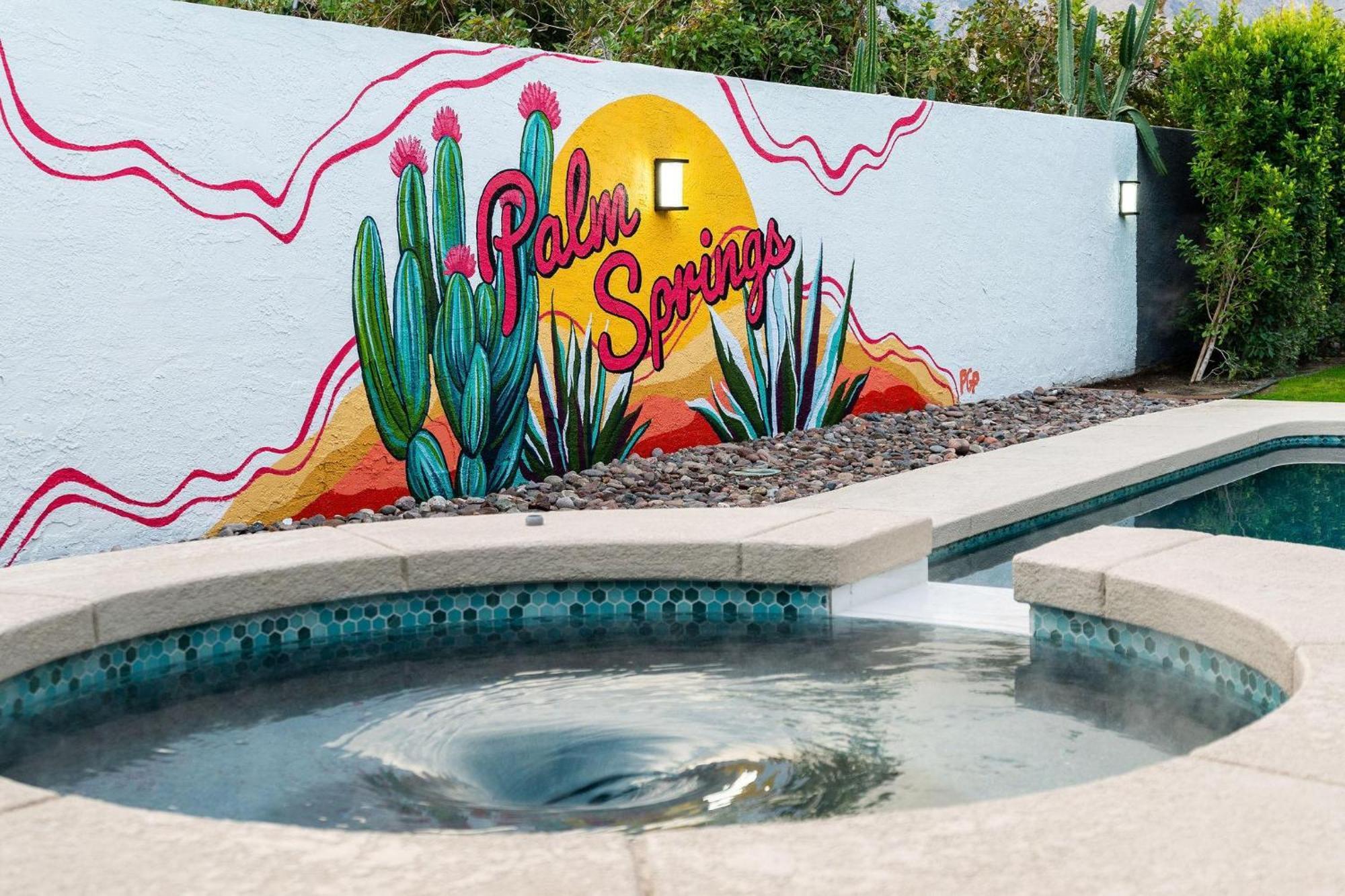 Sunny Days Ahead - Your Private Palm Springs Getaway Villa Exterior photo