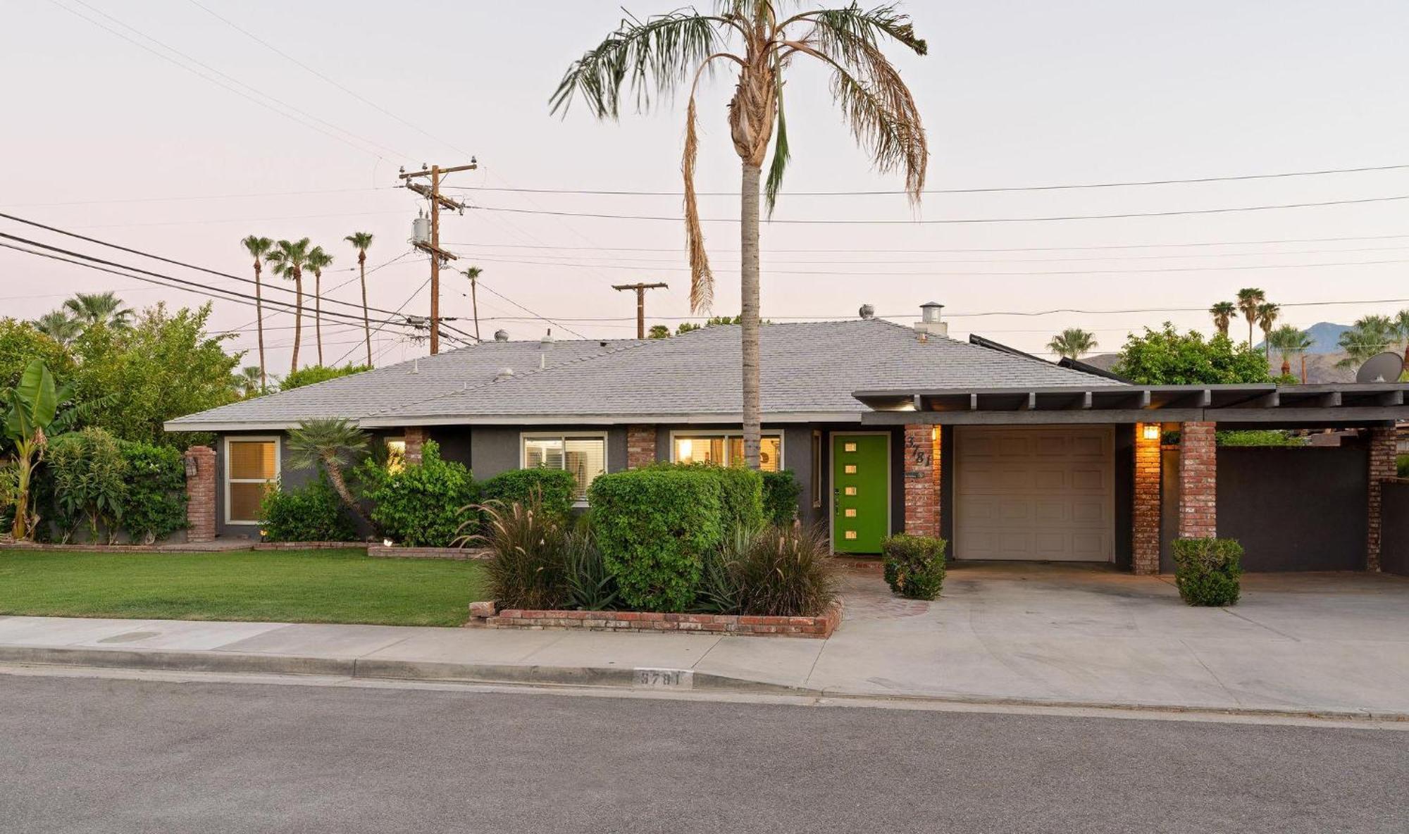 Sunny Days Ahead - Your Private Palm Springs Getaway Villa Exterior photo