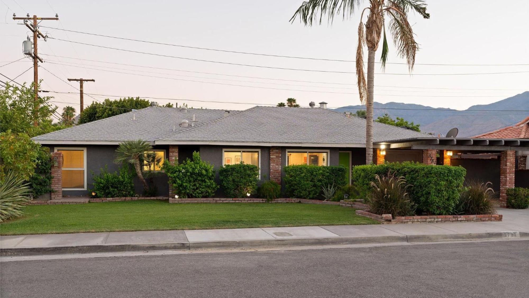 Sunny Days Ahead - Your Private Palm Springs Getaway Villa Exterior photo